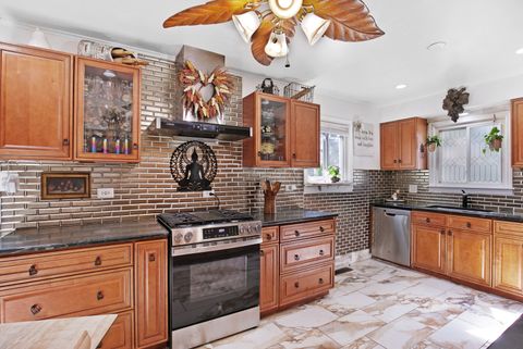 Tiny photo for 9515 S Peoria Street, Chicago, IL 60643 (MLS # 12498262)