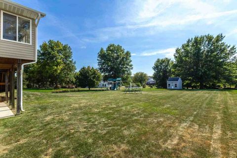 Tiny photo for 2919 E 44th Court, Davenport, IA 52807 (MLS # 100000346)