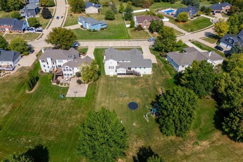 Tiny photo for 2919 E 44th Ct Court, Davenport, IA 52807 (MLS # 100000346)