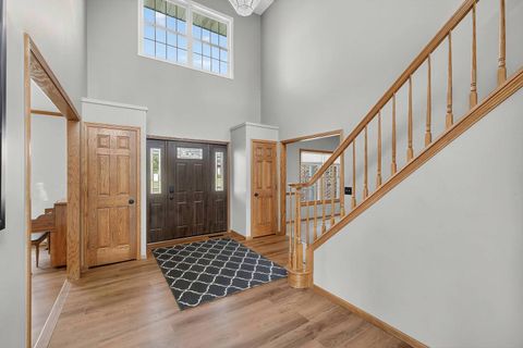 Tiny photo for 2919 E 44th Court, Davenport, IA 52807 (MLS # 100000346)