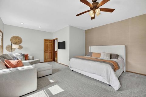 Tiny photo for 2919 E 44th Ct Court, Davenport, IA 52807 (MLS # 100000346)