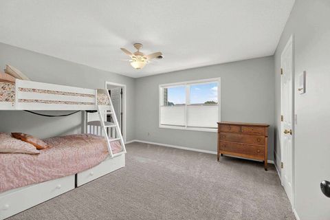 Tiny photo for 2919 E 44th Court, Davenport, IA 52807 (MLS # 100000346)