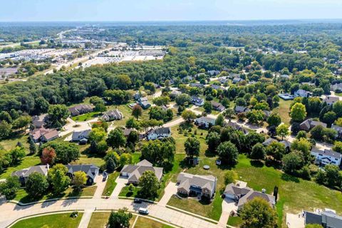 Tiny photo for 2919 E 44th Court, Davenport, IA 52807 (MLS # 100000346)