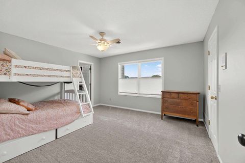 Tiny photo for 2919 E 44th Ct Court, Davenport, IA 52807 (MLS # 100000346)