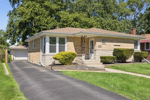 Tiny photo for 730 S Monterey Avenue, Villa Park, IL 60181 (MLS # 12676617)