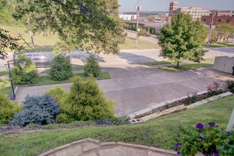 Tiny photo for 224 E 6th Street, Davenport, IA 52803 (MLS # 12741387)