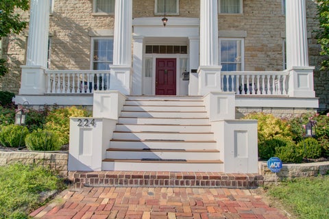 Tiny photo for 224 E 6th Street, Davenport, IA 52803 (MLS # 12741387)