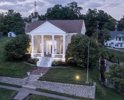 Tiny photo for 224 E 6th Street, Davenport, IA 52803 (MLS # 12741387)