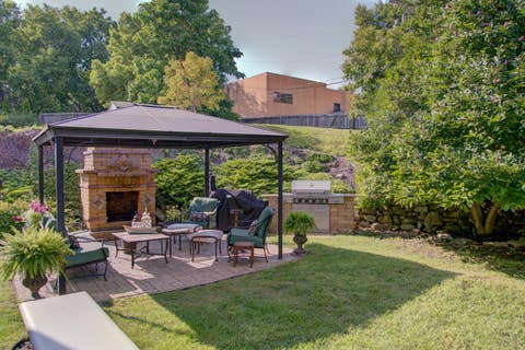 Tiny photo for 224 E 6th Street, Davenport, IA 52803 (MLS # 12741387)