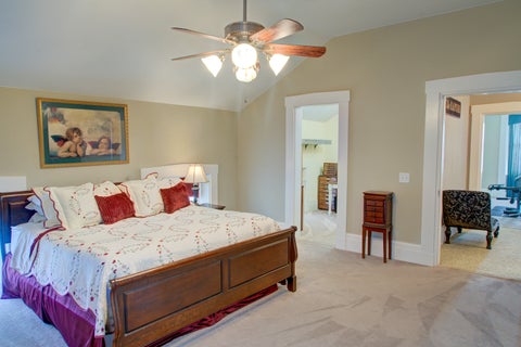 Tiny photo for 224 E 6th Street, Davenport, IA 52803 (MLS # 12741387)