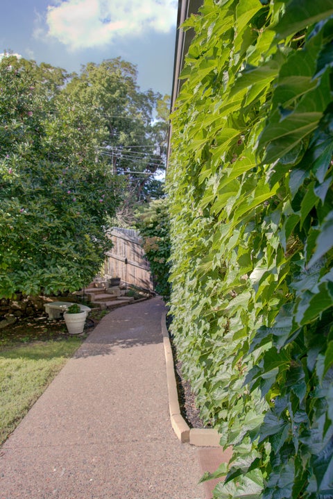 Tiny photo for 224 E 6th Street, Davenport, IA 52803 (MLS # 12741387)