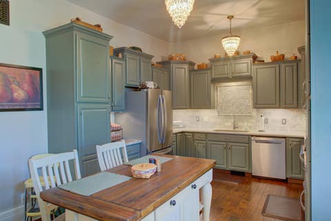 Tiny photo for 224 E 6th Street, Davenport, IA 52803 (MLS # 12741387)