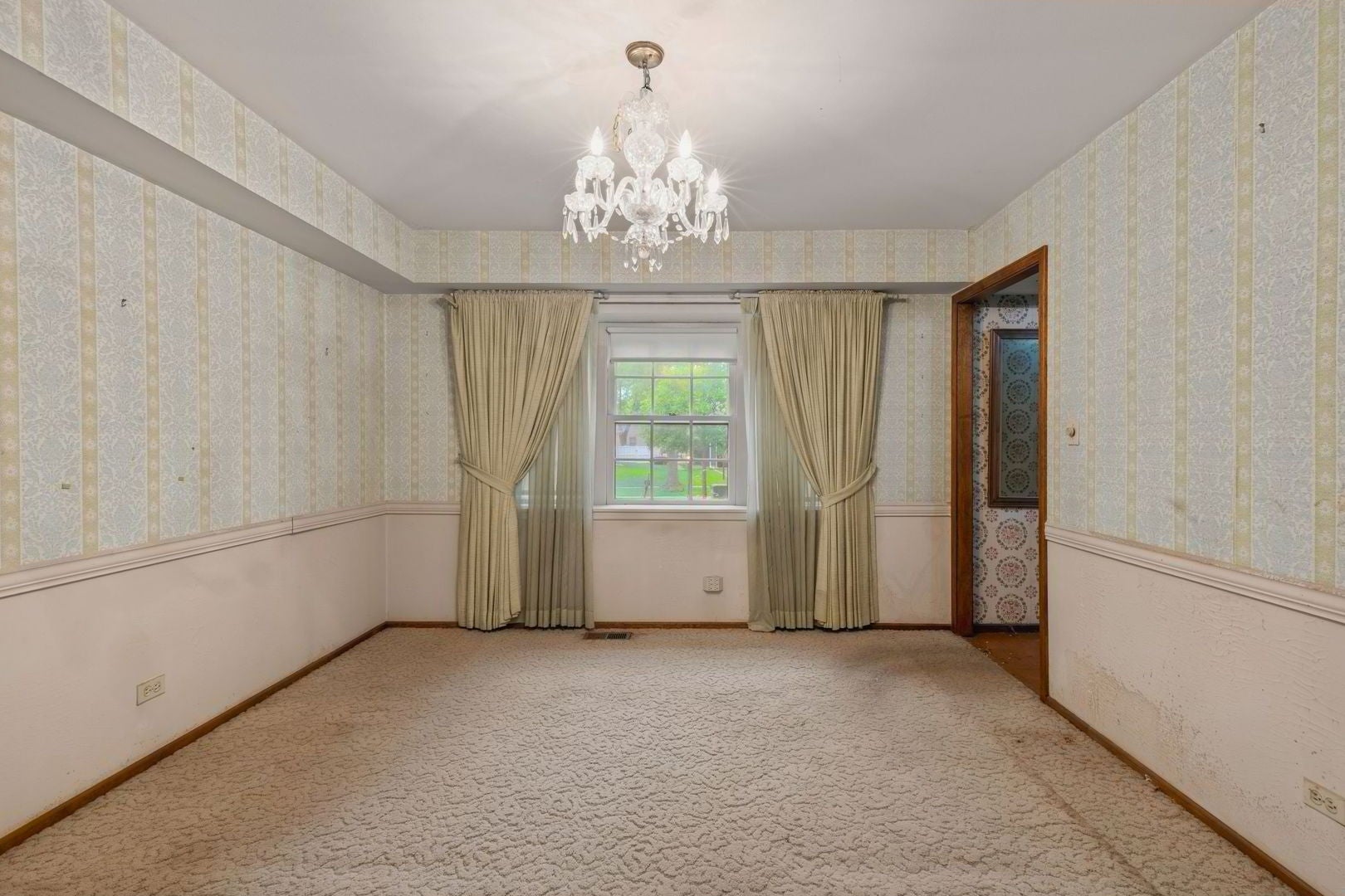 1054 Alden Lane