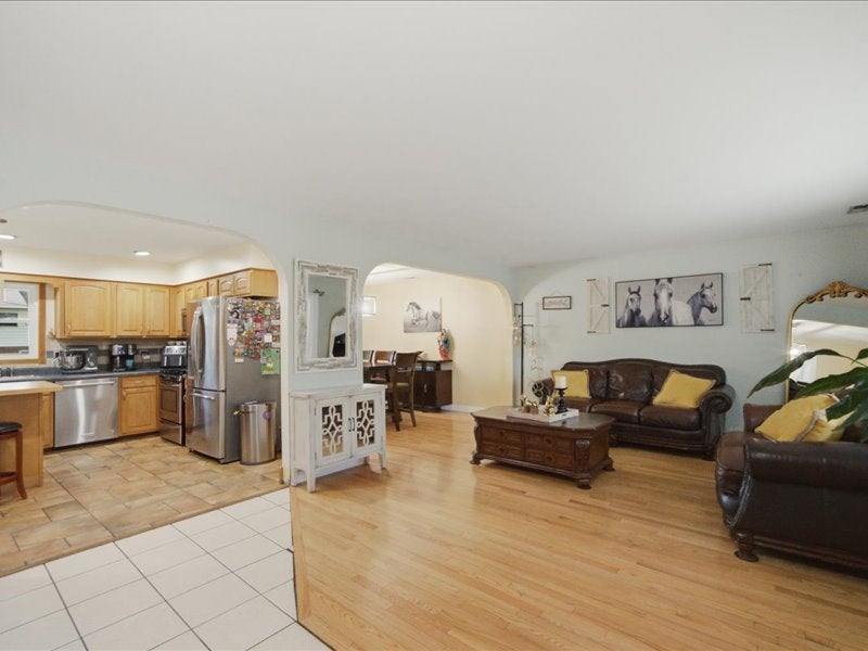 6313 Arcadia Drive