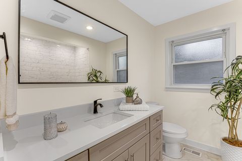 Tiny photo for 1810 SOUTH Boulevard, Evanston, IL 60202 (MLS # 12497111)