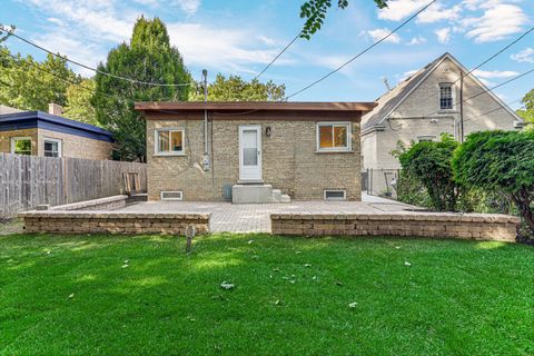 Tiny photo for 1810 SOUTH Boulevard, Evanston, IL 60202 (MLS # 12497111)