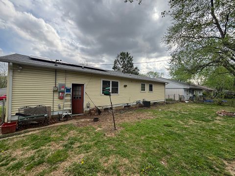 Tiny photo for 1802 E Michigan Avenue, Urbana, IL 61802 (MLS # 12625417)