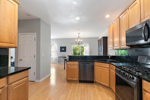 Tiny photo for 1823 Kelberg Avenue, Hoffman Estates, IL 60192 (MLS # 12491207)