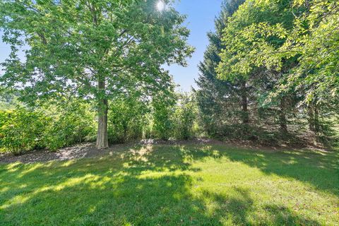Tiny photo for 1823 Kelberg Avenue, Hoffman Estates, IL 60192 (MLS # 12491207)