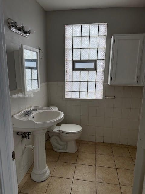 Tiny photo for 9318 S Manistee Avenue, Chicago, IL 60617 (MLS # 12521192)