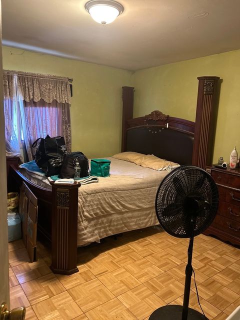 Tiny photo for 14904 Springfield Avenue, Midlothian, IL 60445 (MLS # 12599580)