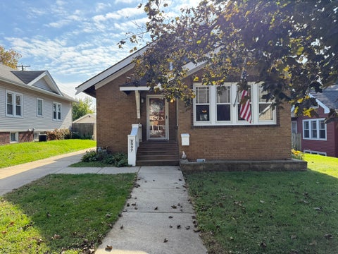 Photo of 2337 17th Avenue, Rockford, IL 61104 (MLS # 12791969)
