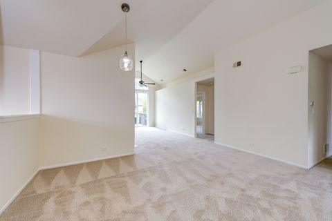 Tiny photo for 338 Ashford Circle #2, Bartlett, IL 60103 (MLS # 12632950)