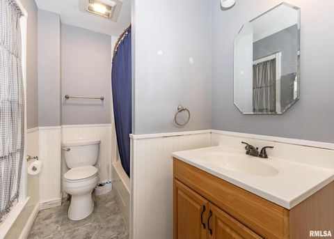 Tiny photo for 307 E COURT Street, Cambridge, IL 61238 (MLS # QC4269212)