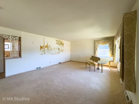 Tiny photo for 8636 40th Street, Lyons, IL 60534 (MLS # 12506127)