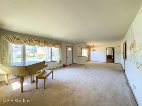 Tiny photo for 8636 40th Street, Lyons, IL 60534 (MLS # 12506127)