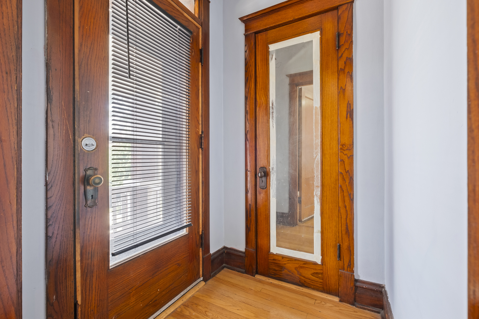 2219 S 60th Court