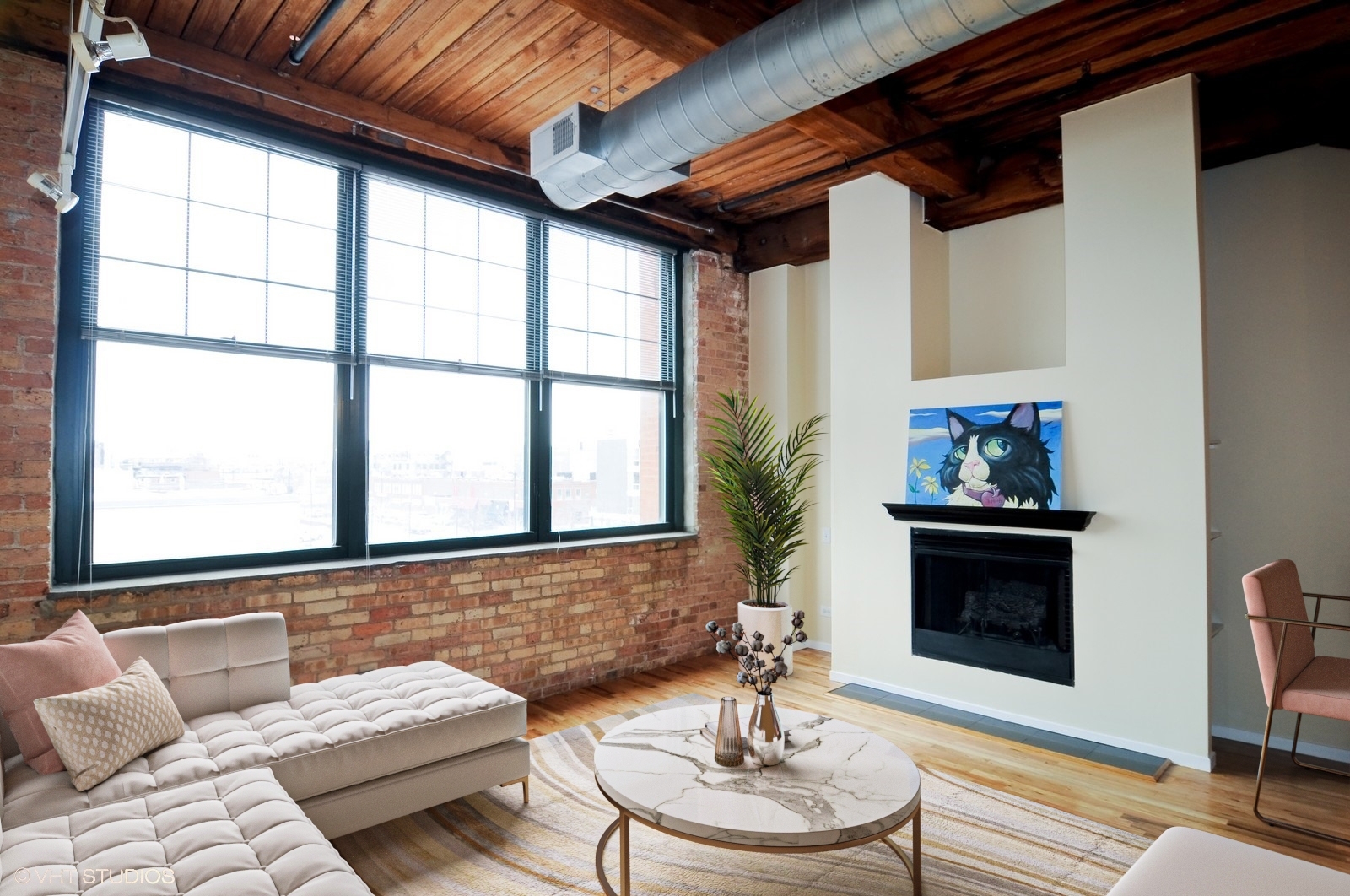 1000 W Washington Boulevard 348