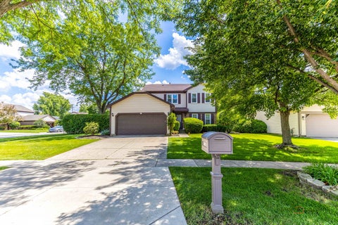 Tiny photo for 135 Newtown Drive, Buffalo Grove, IL 60089 (MLS # 12684344)