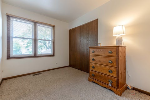 Tiny photo for 135 Newtown Drive, Buffalo Grove, IL 60089 (MLS # 12684344)
