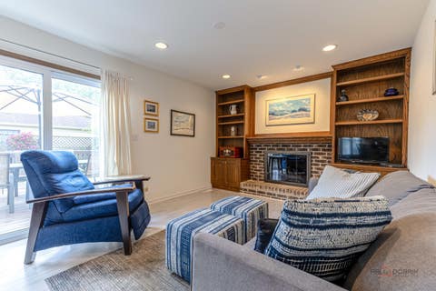 Tiny photo for 135 Newtown Drive, Buffalo Grove, IL 60089 (MLS # 12684344)