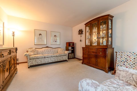 Tiny photo for 135 Newtown Drive, Buffalo Grove, IL 60089 (MLS # 12684344)