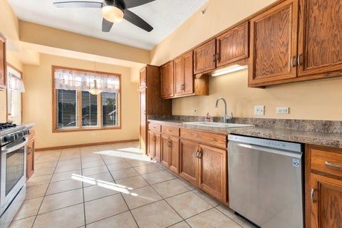 Tiny photo for 18610 Pine Lake Drive #2B, Tinley Park, IL 60477 (MLS # 12788901)