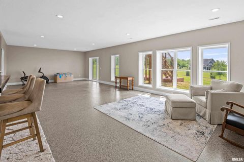 Tiny photo for 1335 N UTAH Avenue, Davenport, IA 52804 (MLS # 12623568)