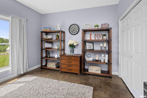 Tiny photo for 1335 N UTAH Avenue, Davenport, IA 52804 (MLS # 12623568)