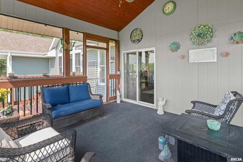 Tiny photo for 1335 N UTAH Avenue, Davenport, IA 52804 (MLS # 12623568)