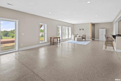 Tiny photo for 1335 N UTAH Avenue, Davenport, IA 52804 (MLS # 12623568)