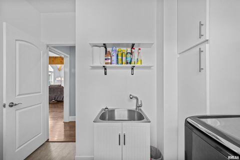 Tiny photo for 1335 N UTAH Avenue, Davenport, IA 52804 (MLS # 12623568)