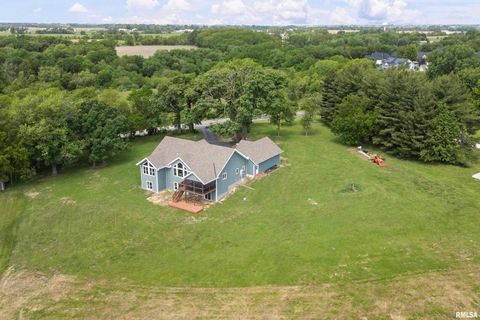 Tiny photo for 1335 N UTAH Avenue, Davenport, IA 52804 (MLS # 12623568)