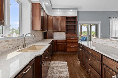 Tiny photo for 1335 N UTAH Avenue, Davenport, IA 52804 (MLS # 12623568)