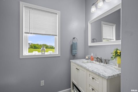 Tiny photo for 1335 N UTAH Avenue, Davenport, IA 52804 (MLS # 12623568)