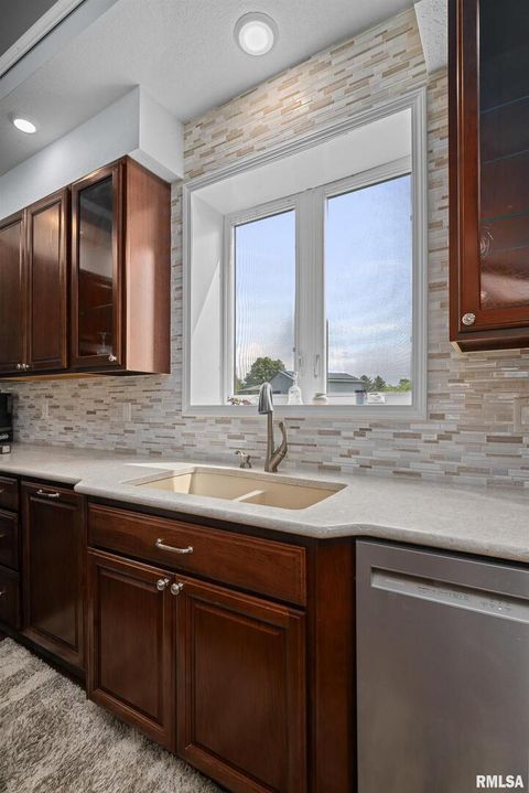 Tiny photo for 1335 N UTAH Avenue, Davenport, IA 52804 (MLS # 12623568)