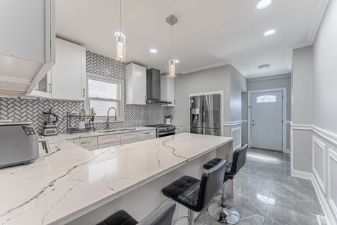 Tiny photo for 5505 W Parker Avenue, Chicago, IL 60639 (MLS # 12518103)