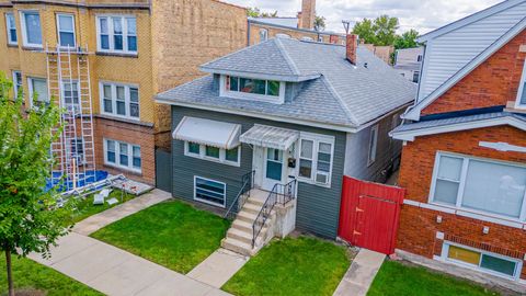 Tiny photo for 5505 W Parker Avenue, Chicago, IL 60639 (MLS # 12518103)