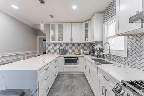 Tiny photo for 5505 W Parker Avenue, Chicago, IL 60639 (MLS # 12518103)