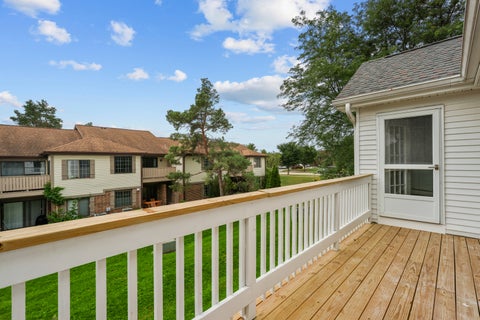 Tiny photo for 1727 W Hawkes Street #8, Arlington Heights, IL 60004 (MLS # 12756828)